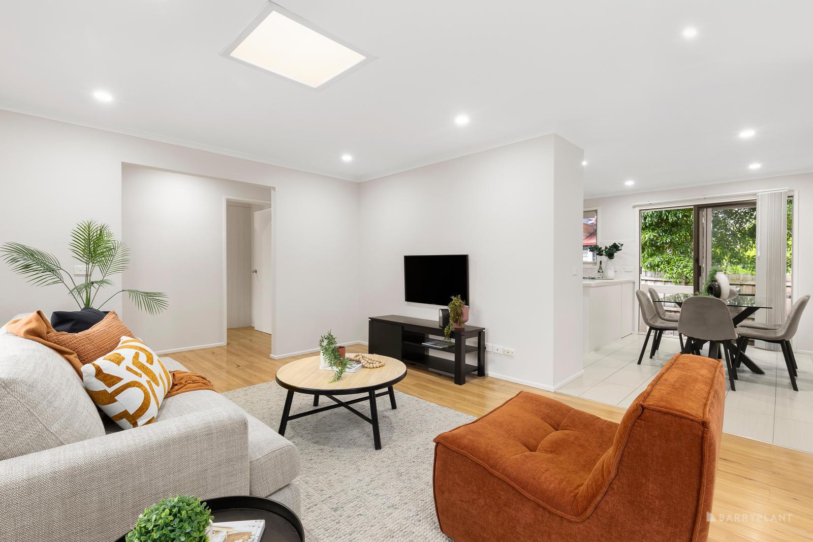 1/27 Bass Street, Box Hill, VIC 3128, Box Hill - Thumbnail 3