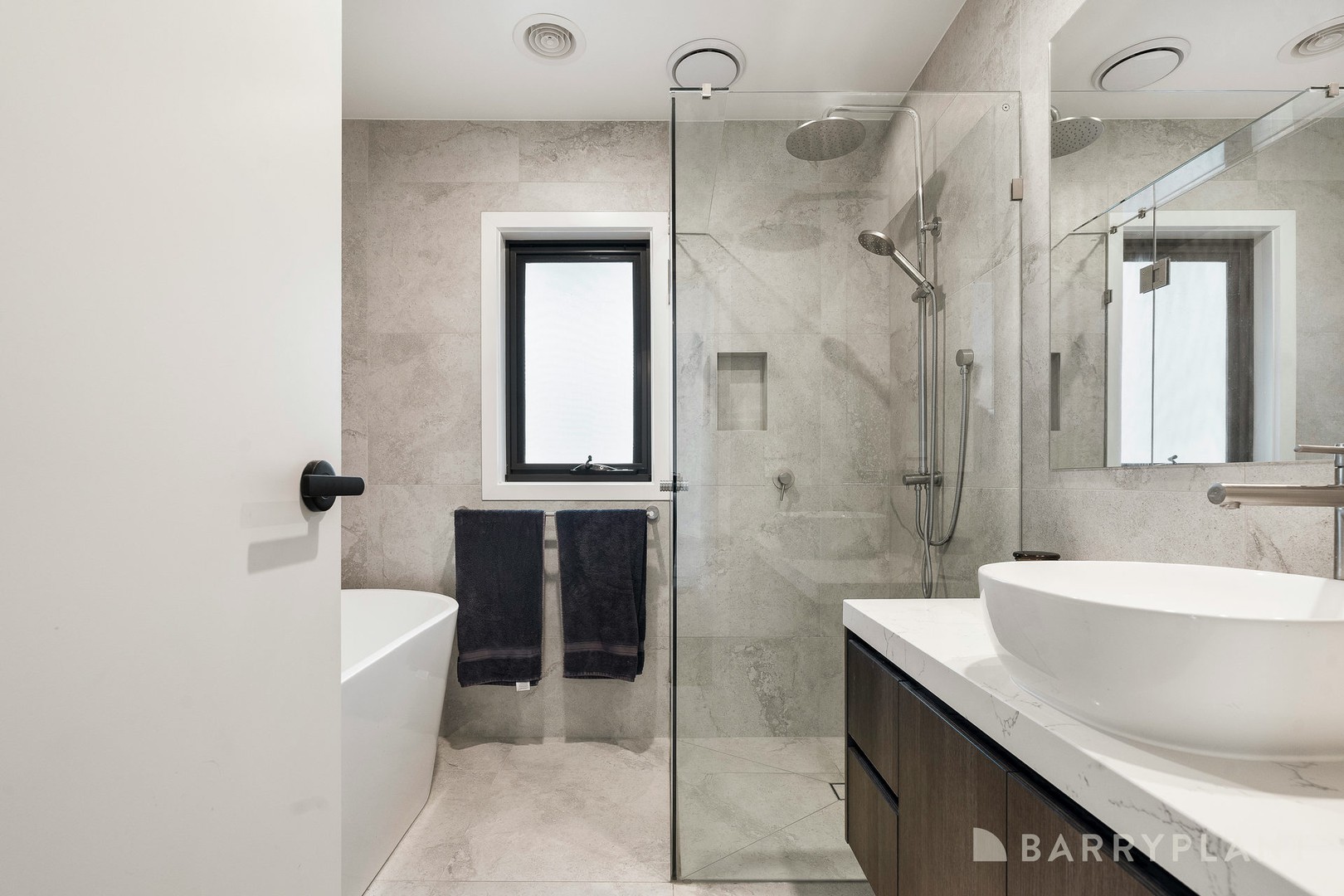 1/27 Binbrook Drive, Croydon, VIC 3136, Croydon - Thumbnail 7