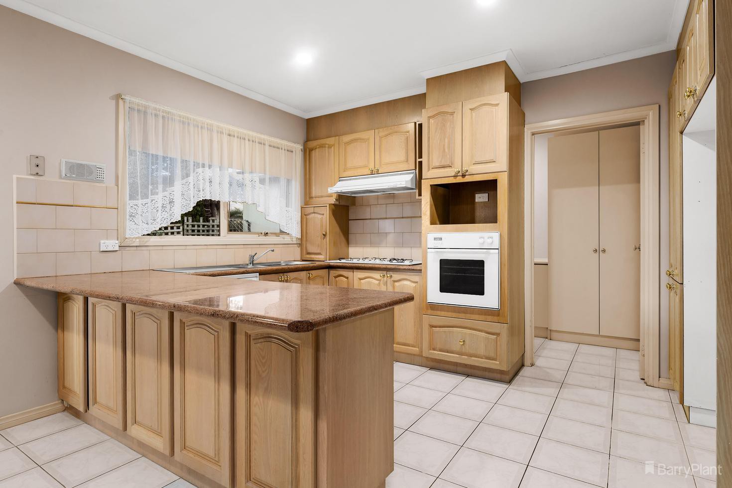 1/27 Churchill Street, Doncaster East, VIC 3109, Doncaster East - Thumbnail 3