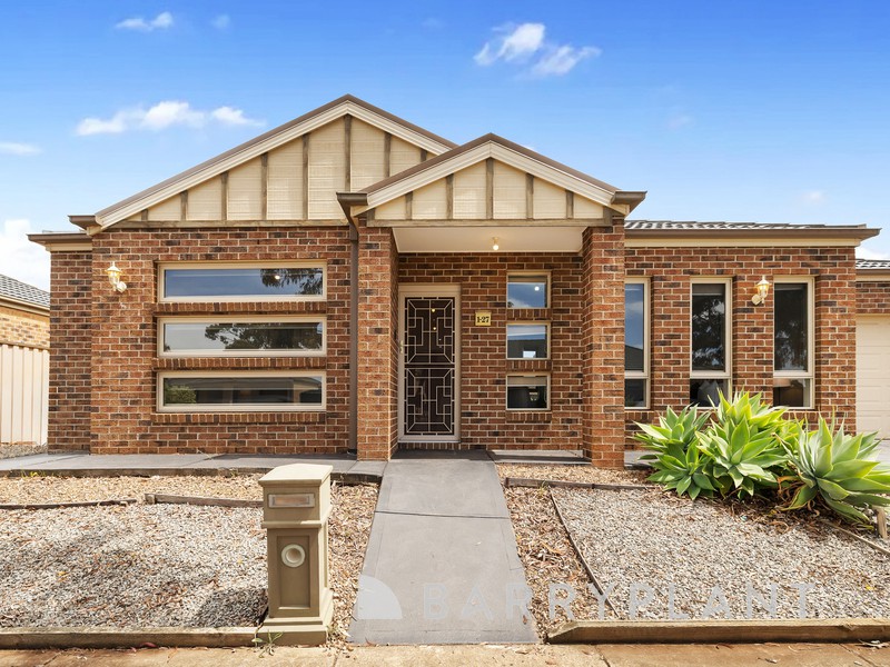 1/27 Faircroft Drive, Brookfield, VIC 3338 - Image - 02/12/2025