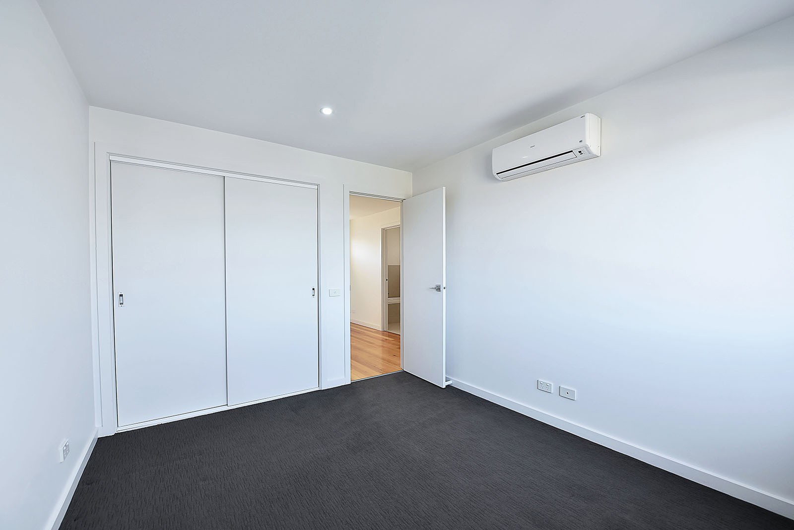 1/27 Pearl Street, Niddrie, VIC 3042, Niddrie - Thumbnail 3