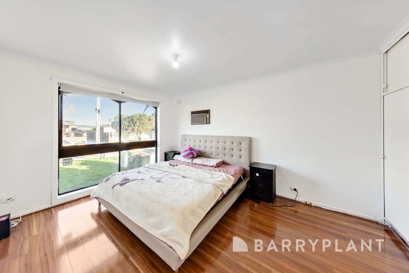 1/27 Reaburn Avenue, St Albans, VIC 3021, St Albans - Thumbnail 5