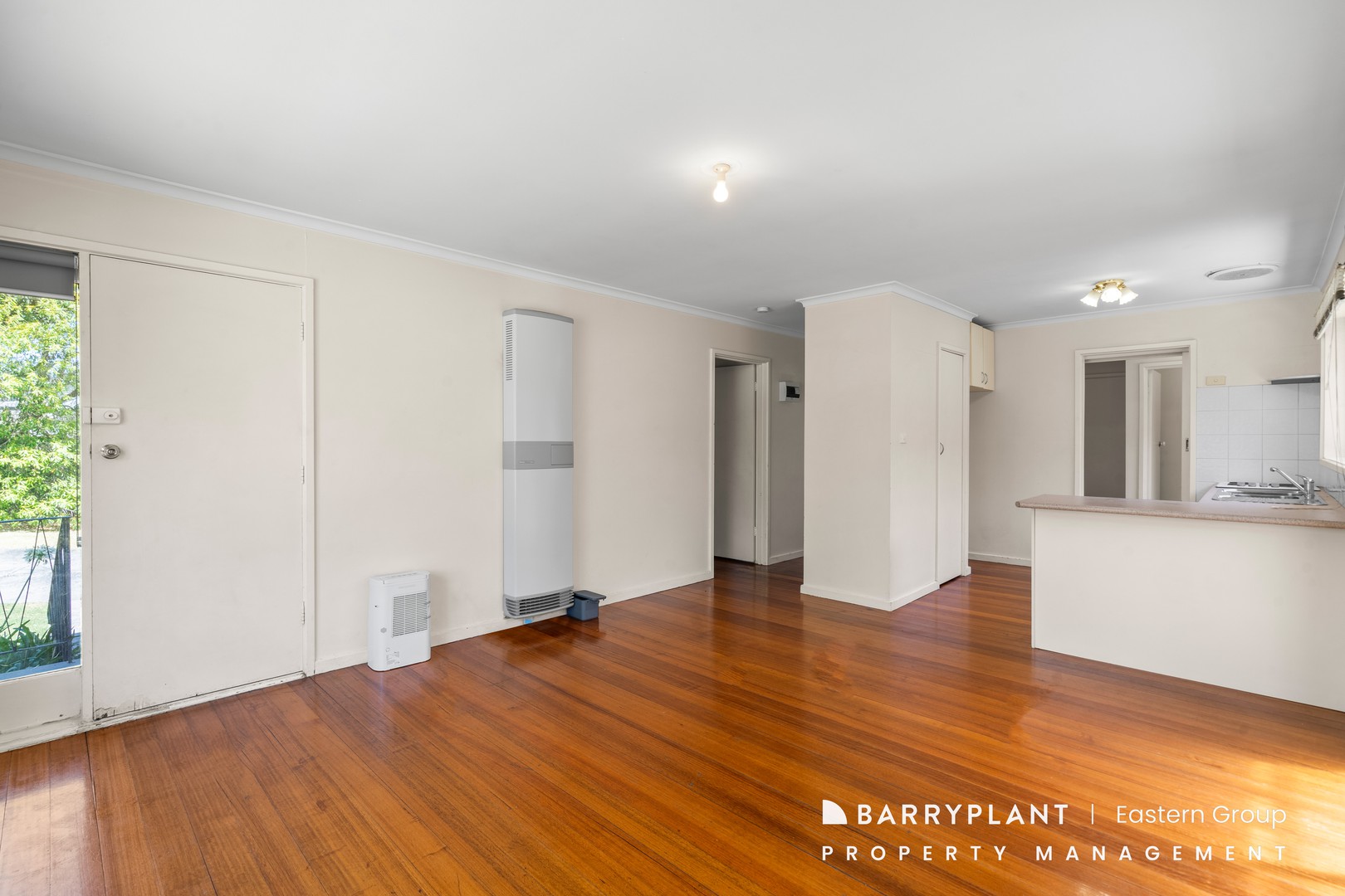 1/27 Victoria Avenue, Mitcham, VIC 3132 - Thumbnail 2 - 11/07/2024