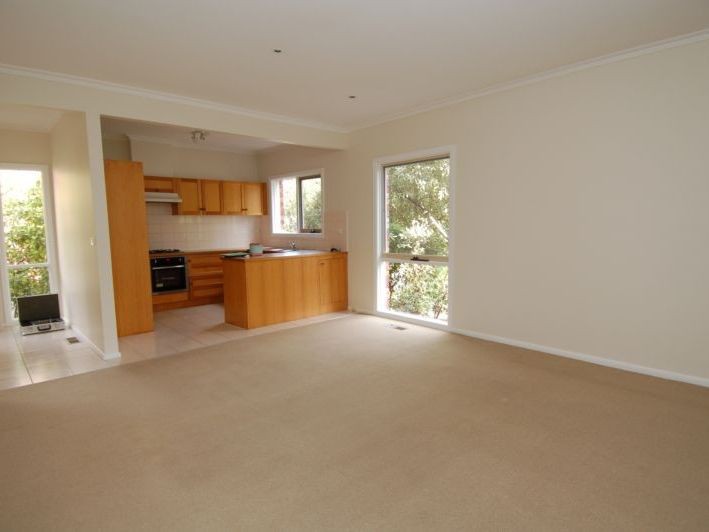 1/28-30 Hoban Avenue, Montmorency, VIC 3094, Montmorency - Thumbnail 3