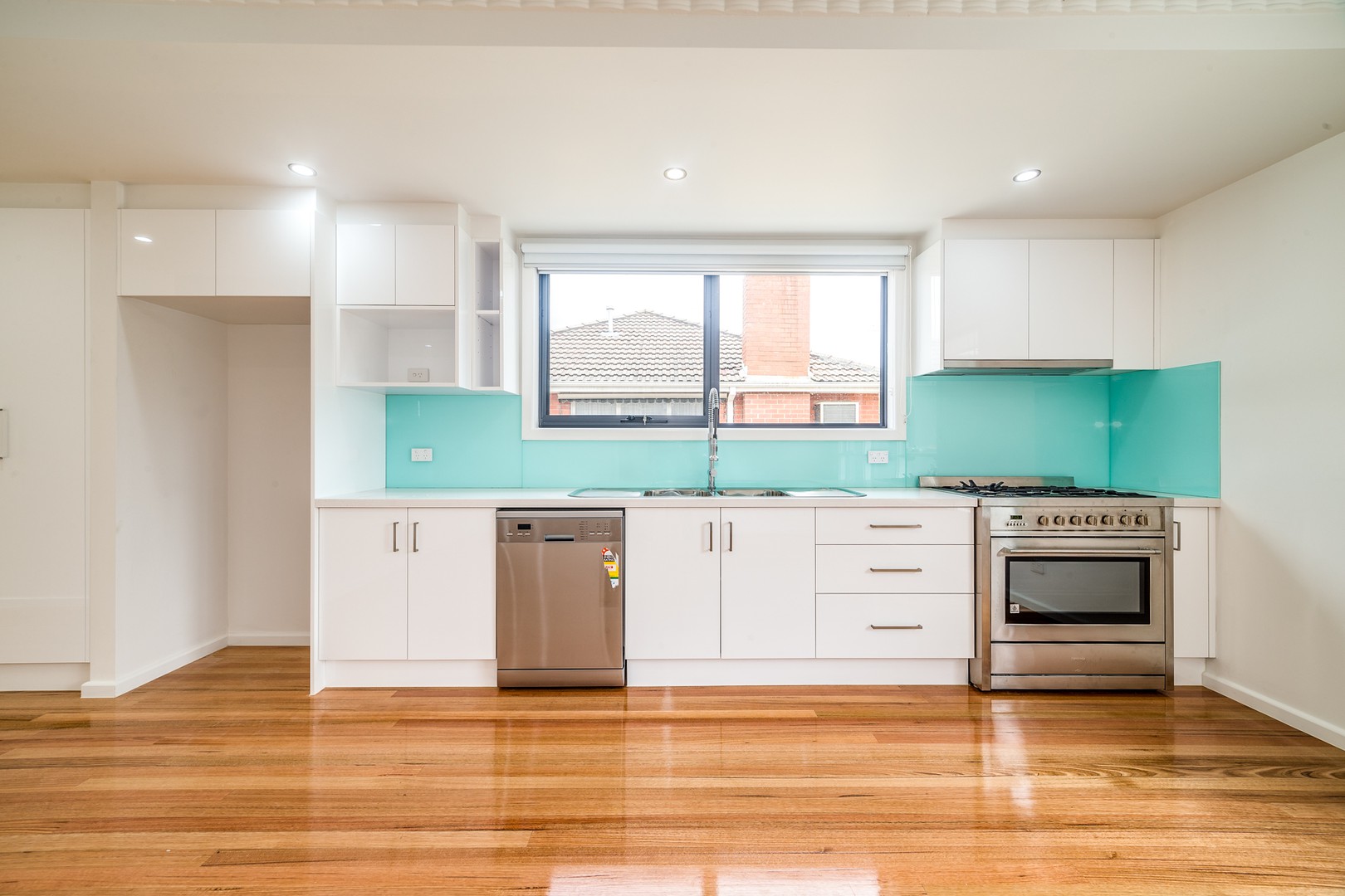 1/28 Rochdale Drive, Burwood East, VIC 3151, Burwood East - Thumbnail 3