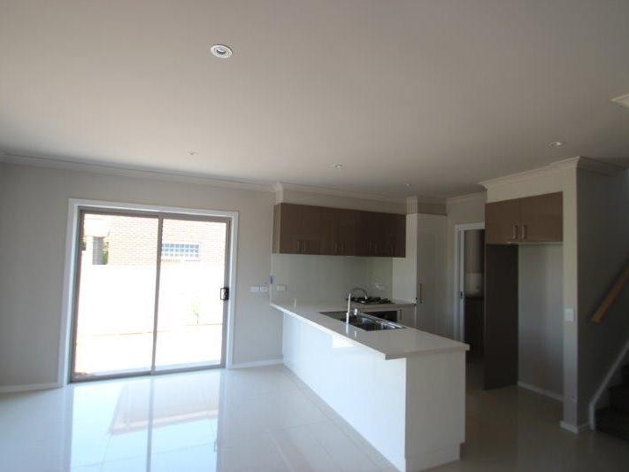 1/297 Jells Road, Wheelers Hill, VIC 3150 - Thumbnail 1 - 28/01/2016