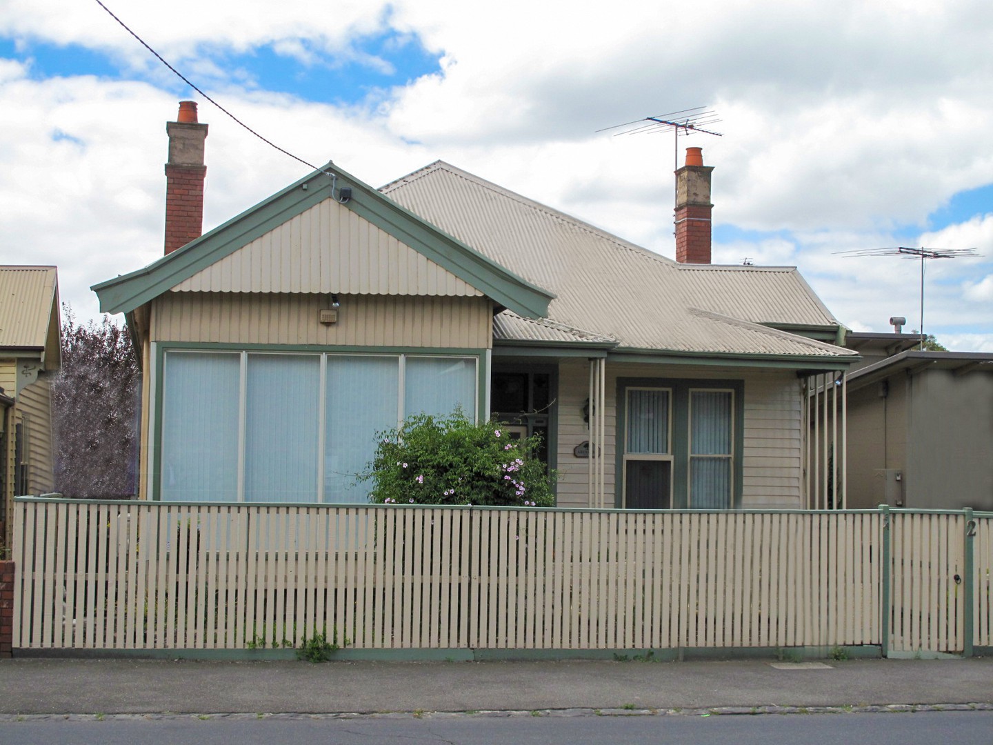 1/2A Aberdeen Street, Geelong West, VIC 3218 - Thumbnail 2 - 27/01/2026
