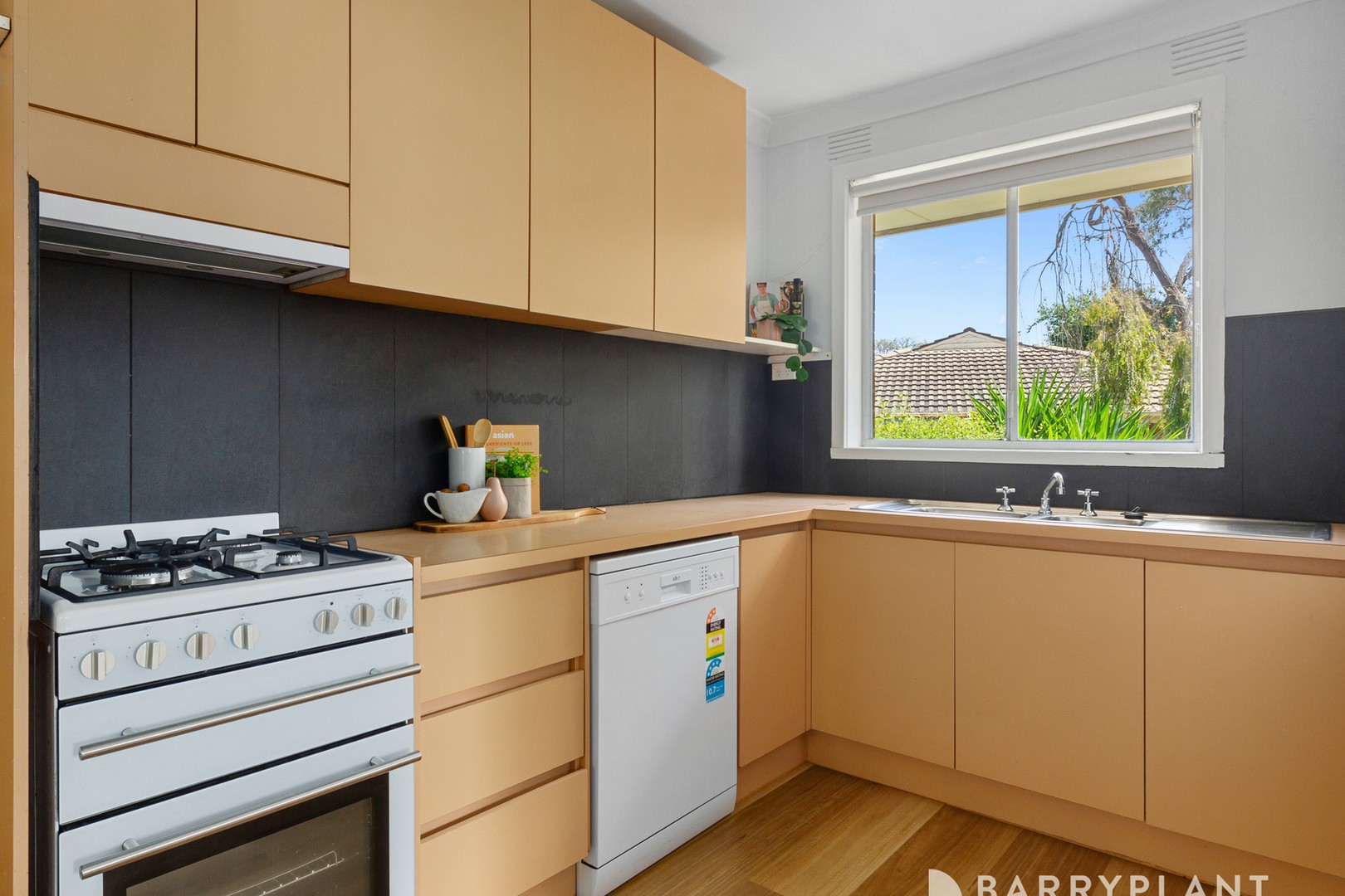 1/2A Linlithgow Street, Mitcham, VIC 3132, Mitcham - Thumbnail 3