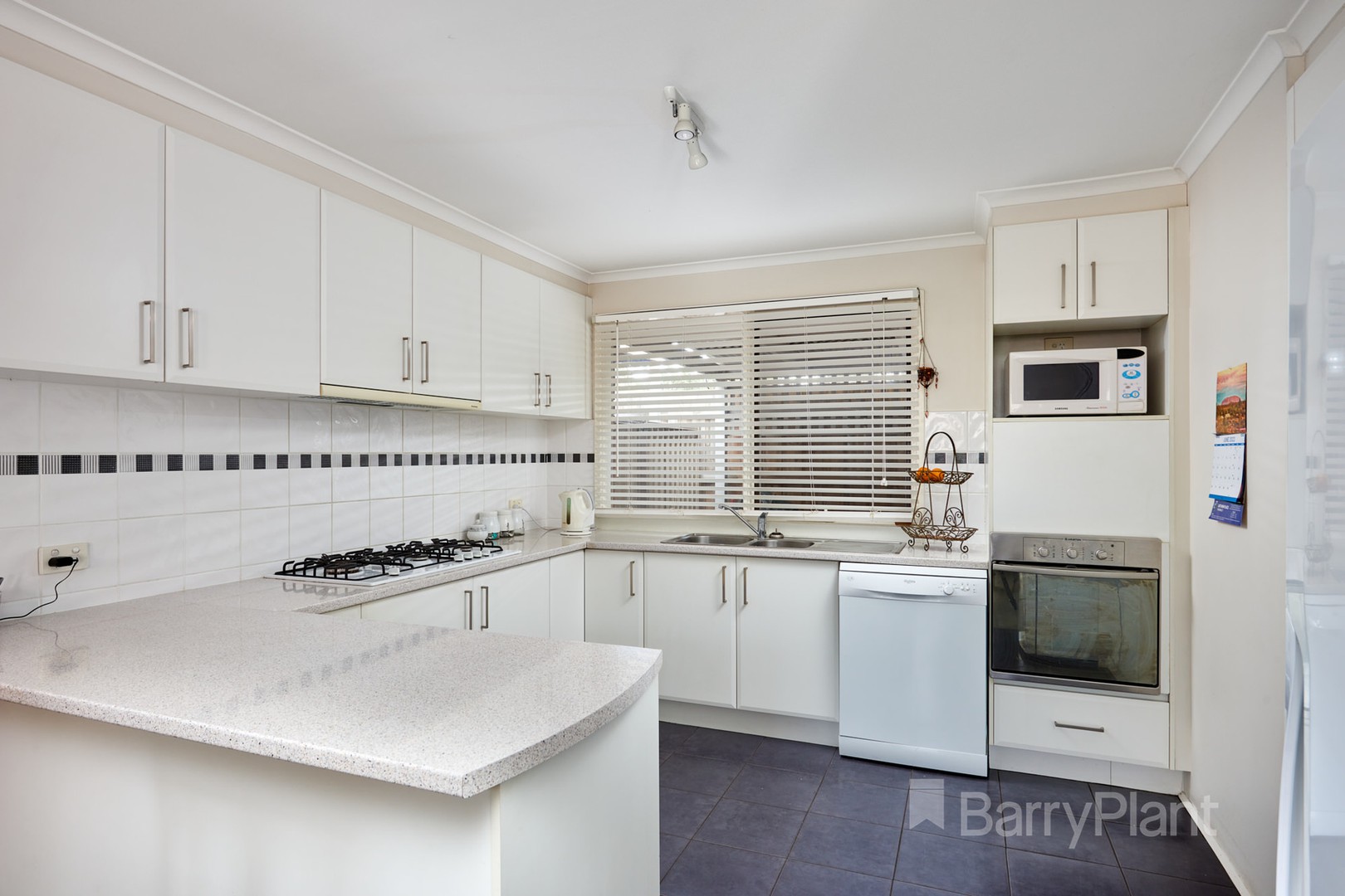1/3-5 Culliver Avenue, Eumemmerring, VIC 3177, Eumemmerring - Thumbnail 2