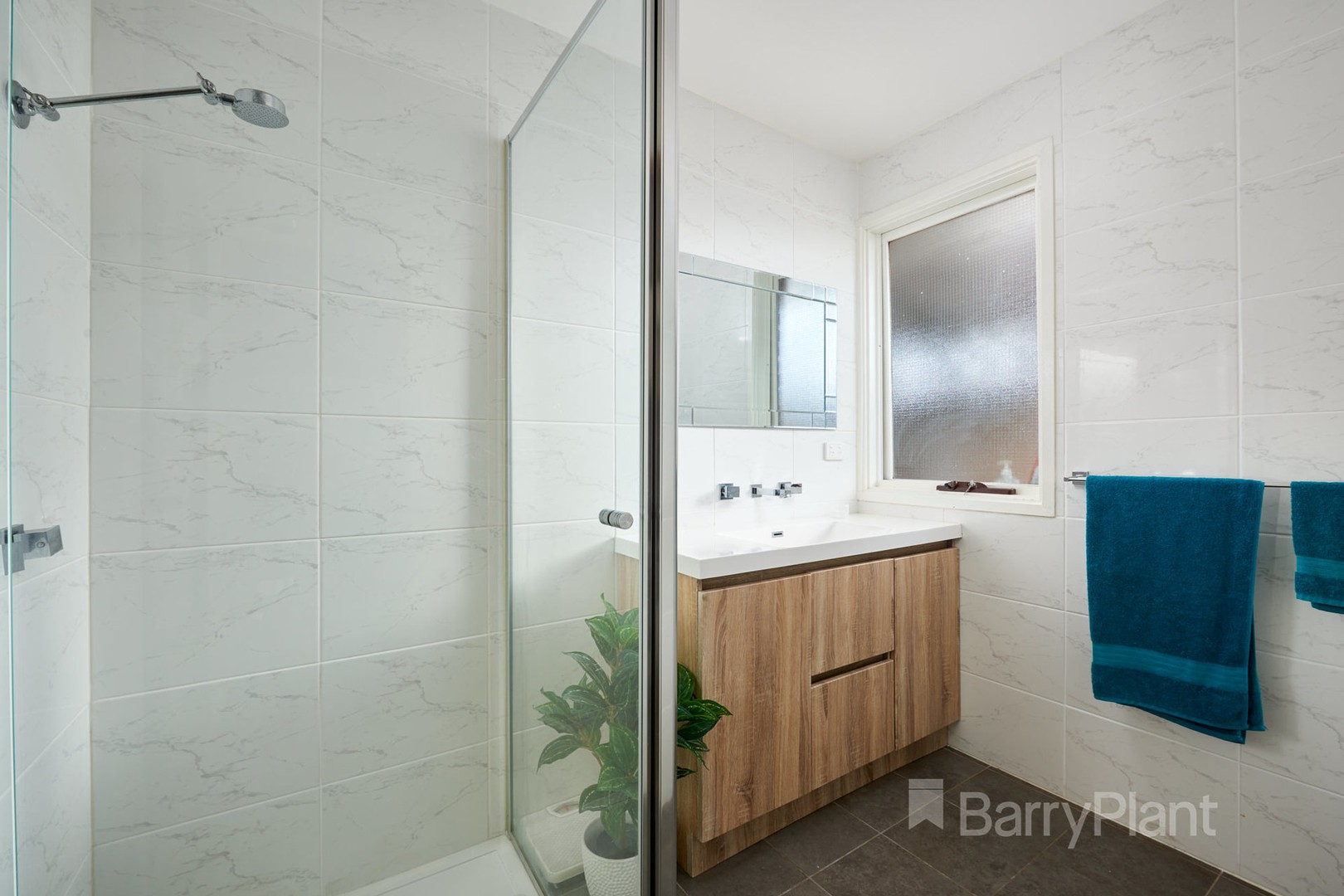 1/3-5 Culliver Avenue, Eumemmerring, VIC 3177, Eumemmerring - Thumbnail 7