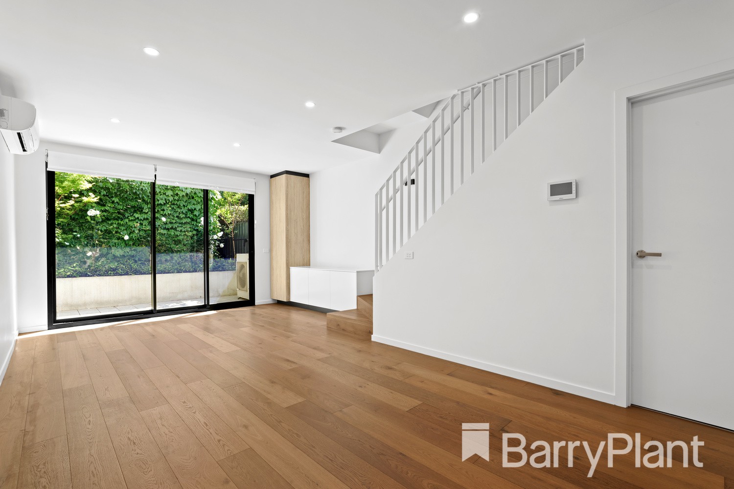1/3 Adelaide Street, Mckinnon, VIC 3204, McKinnon - Thumbnail 2