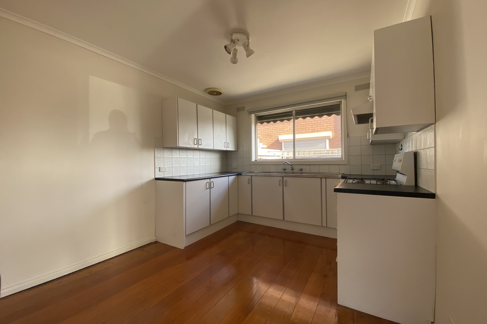 1/3 Balloan Street, Coburg, VIC 3058, Coburg - Thumbnail 2