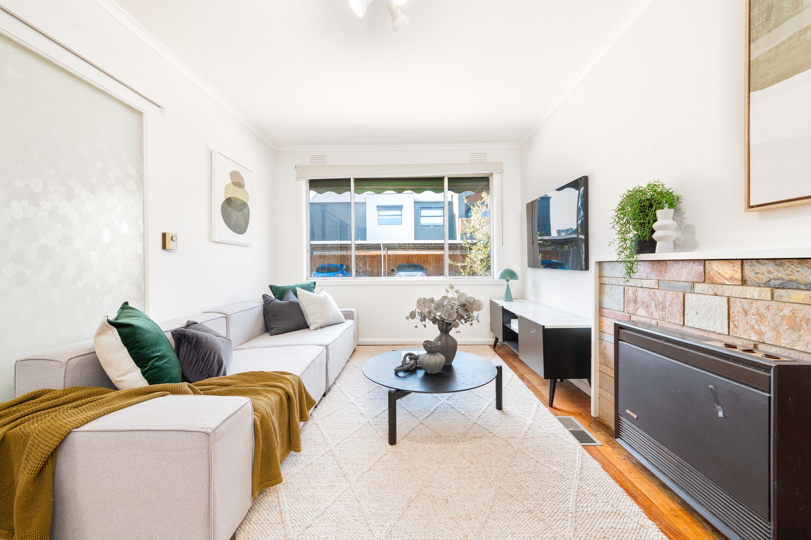 1/3 Balloan Street, Coburg, VIC 3058 - Thumbnail 2 - 16/06/2025