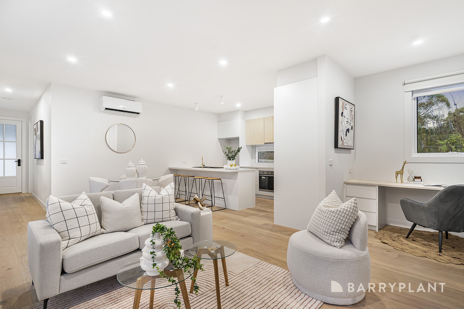 1/3 East Court, Croydon, VIC 3136 - Thumbnail 2 - 10/04/2025