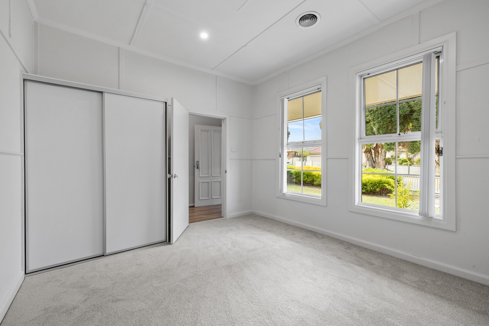 1/3 Godfrey Avenue, Sunshine North, VIC 3020 - Thumbnail 2 - 08/04/2025