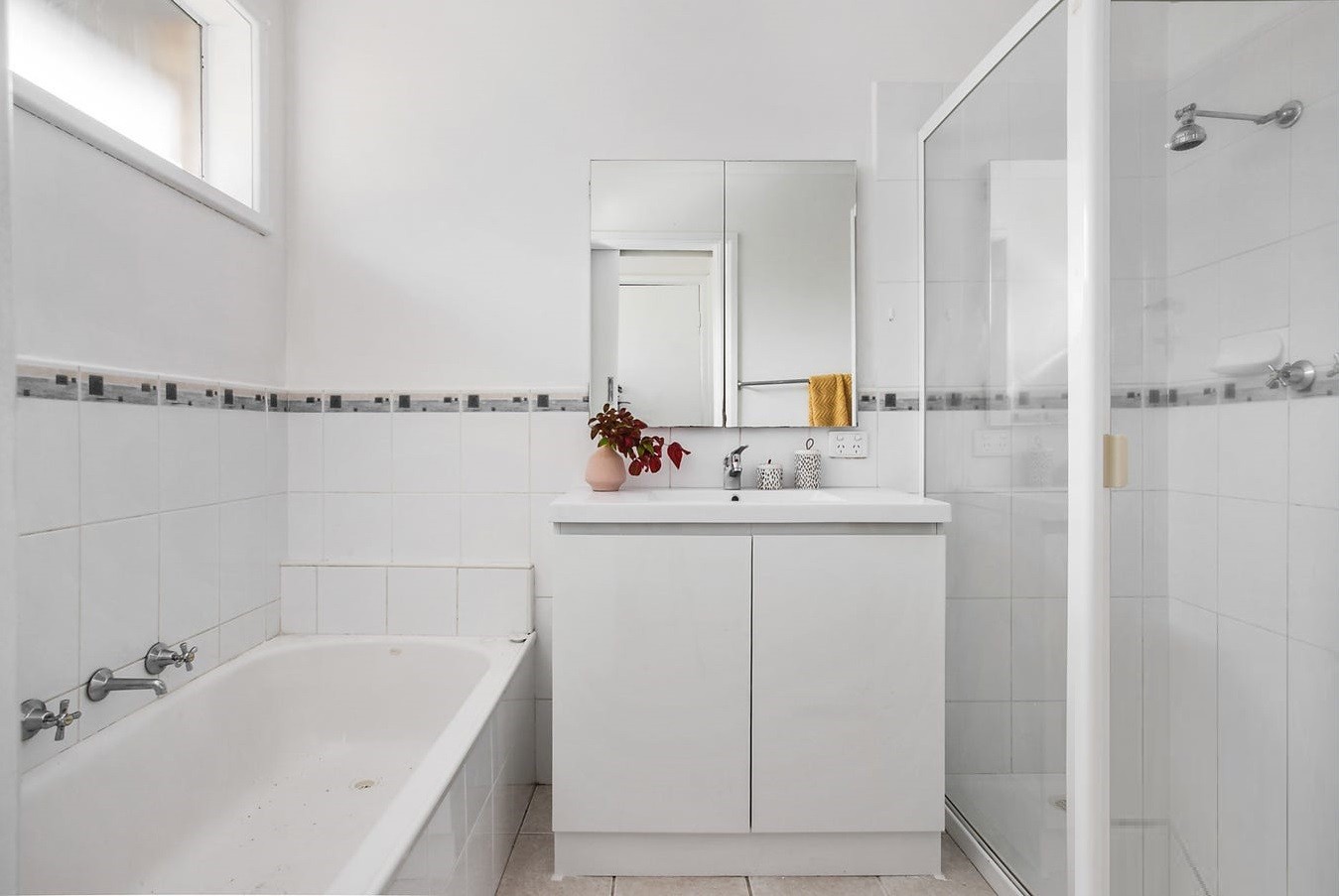 1/3 Larissa Avenue, Ringwood, VIC 3134, Ringwood - Thumbnail 2