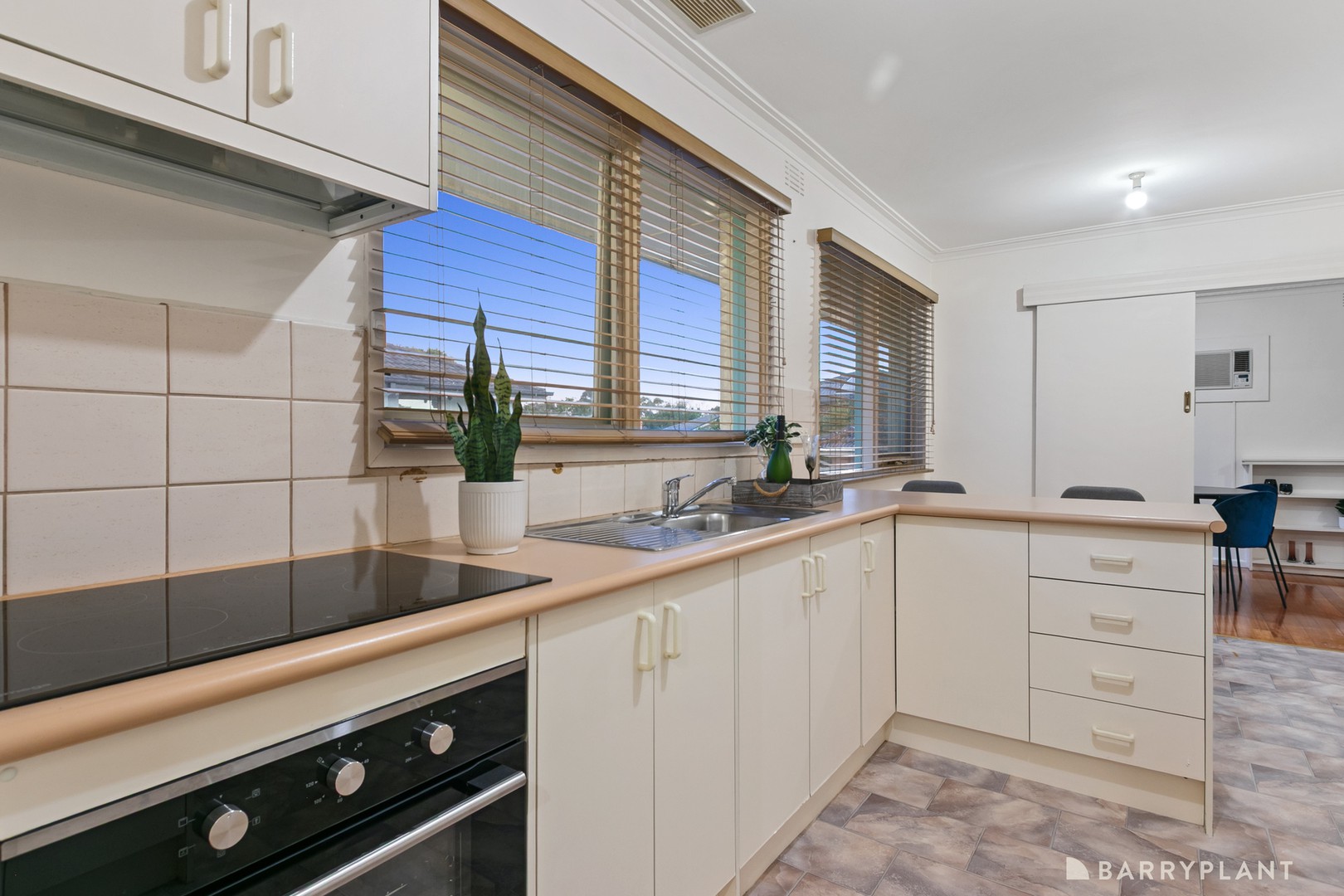 1/3 Paul Avenue, Wantirna South, VIC 3152, Wantirna South - Thumbnail 3