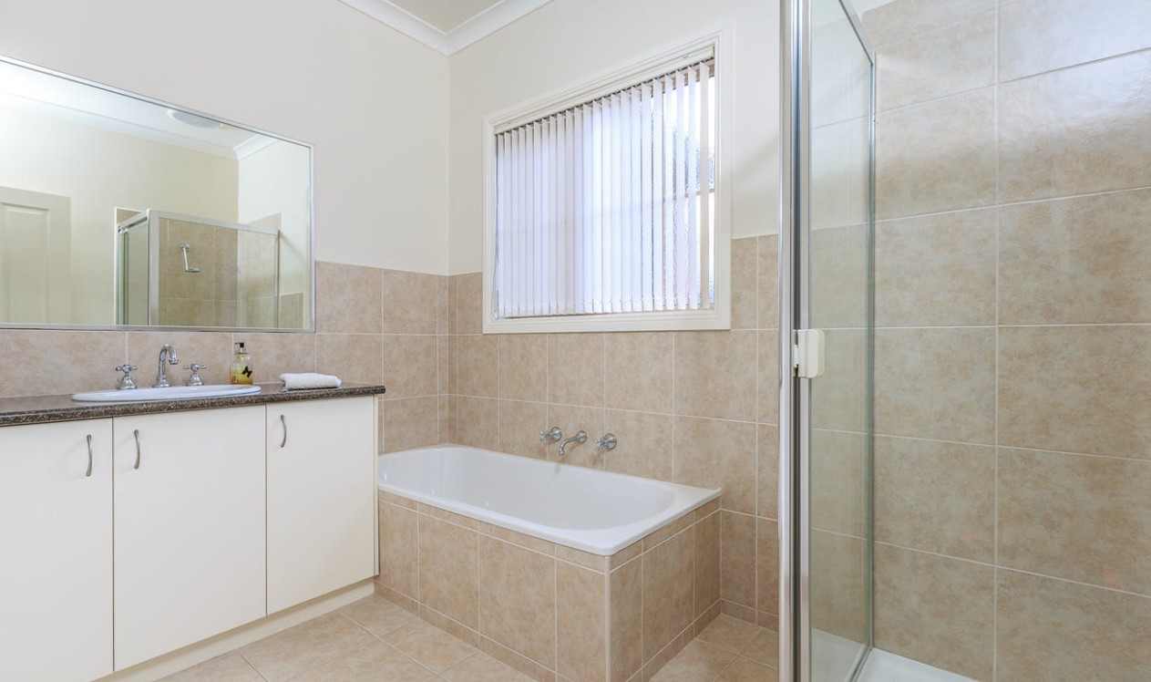 1/3 Warrabel Road, Ferntree Gully, VIC 3156, Ferntree Gully - Thumbnail 3