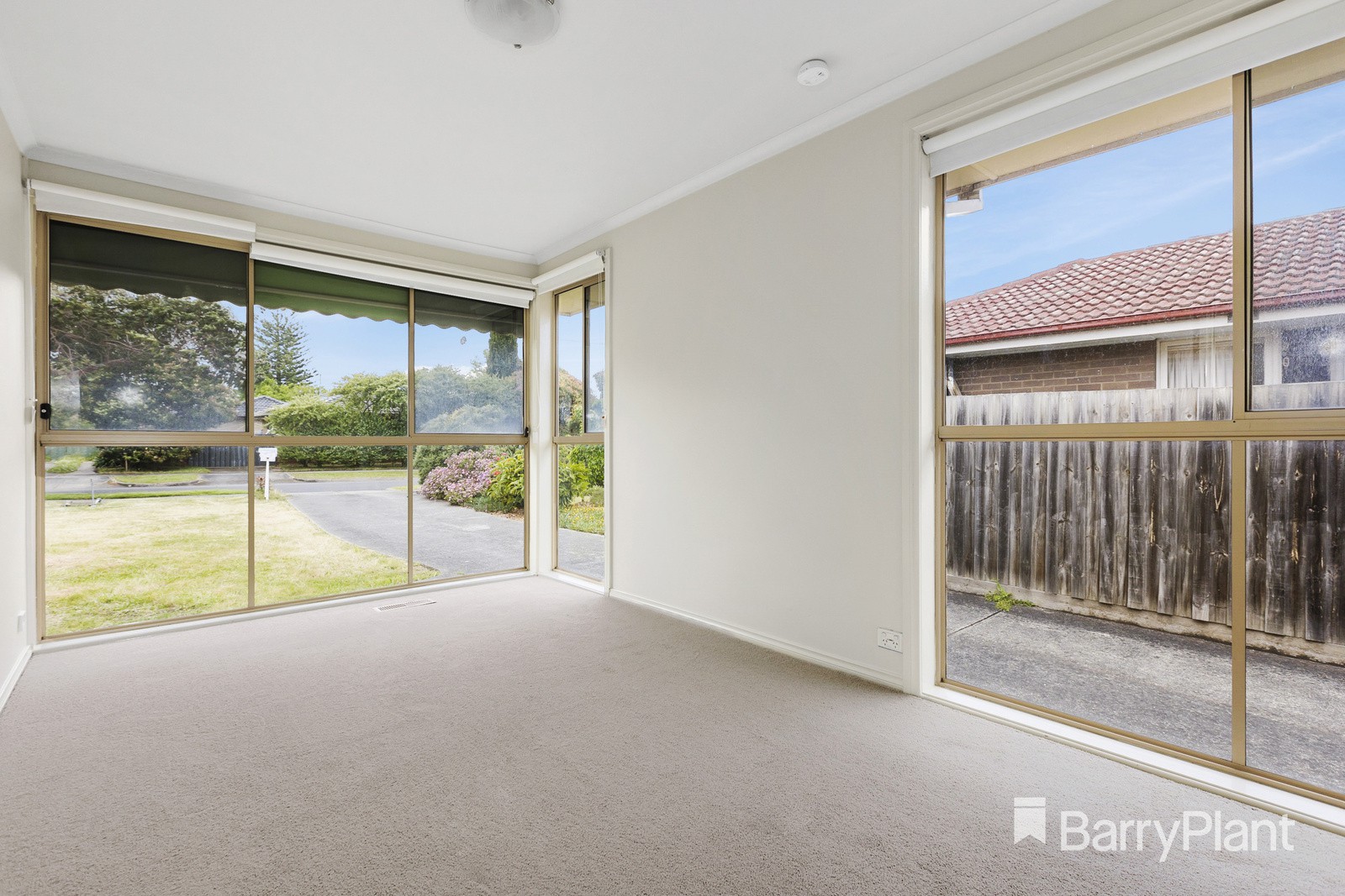 1/3 Woodlea Drive, Glen Waverley, VIC 3150, Glen Waverley - Thumbnail 3