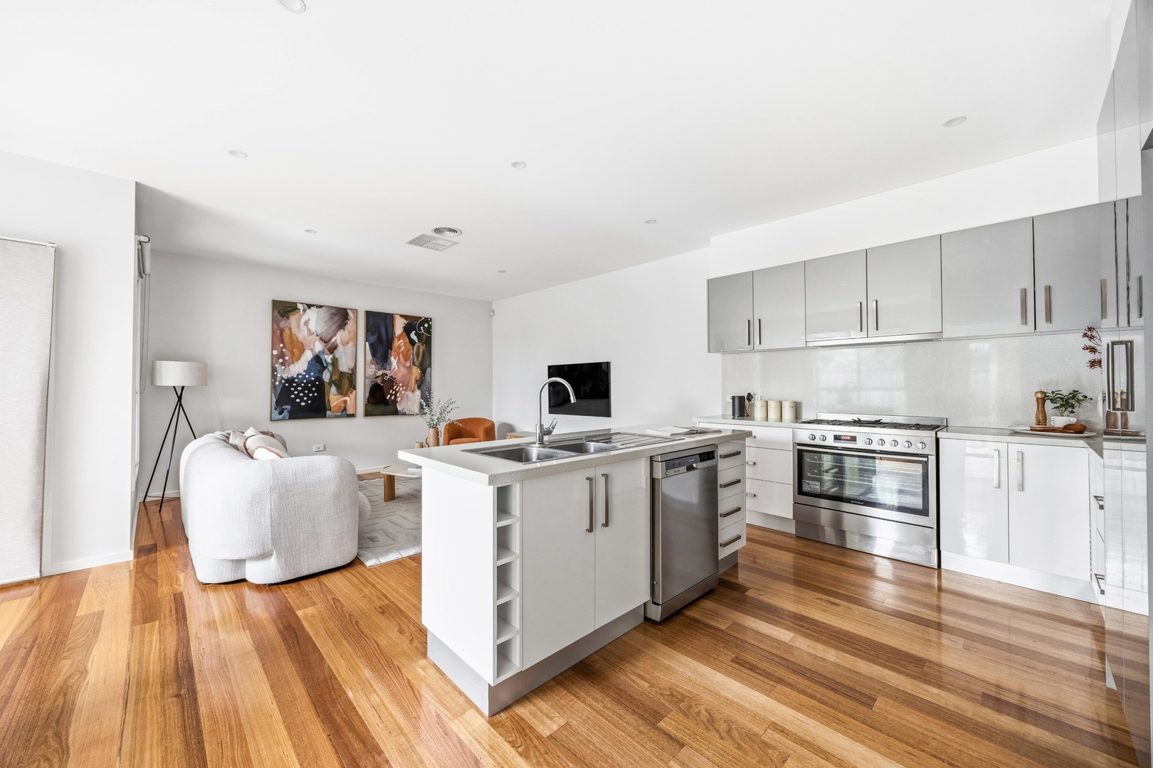 1/30-32 Grandview Street, Glenroy, VIC 3046, Glenroy - Thumbnail 3