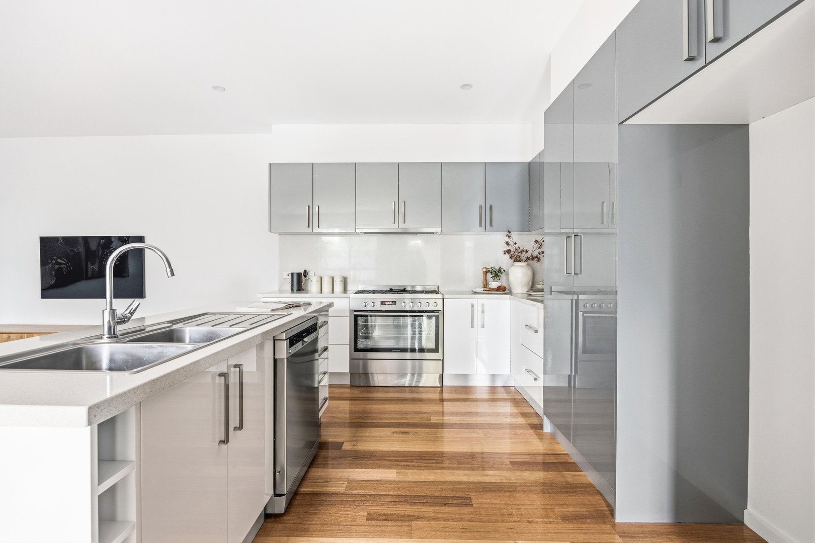 1/30-32 Grandview Street, Glenroy, VIC 3046, Glenroy - Thumbnail 4