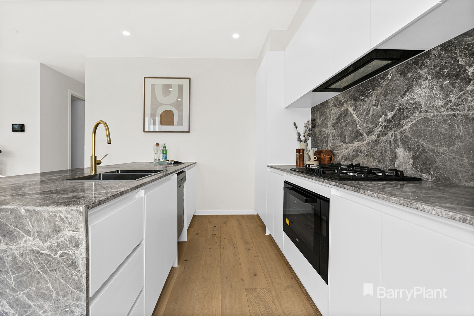 1/30 Eucra Street, Hadfield, VIC 3046, Hadfield - Thumbnail 3