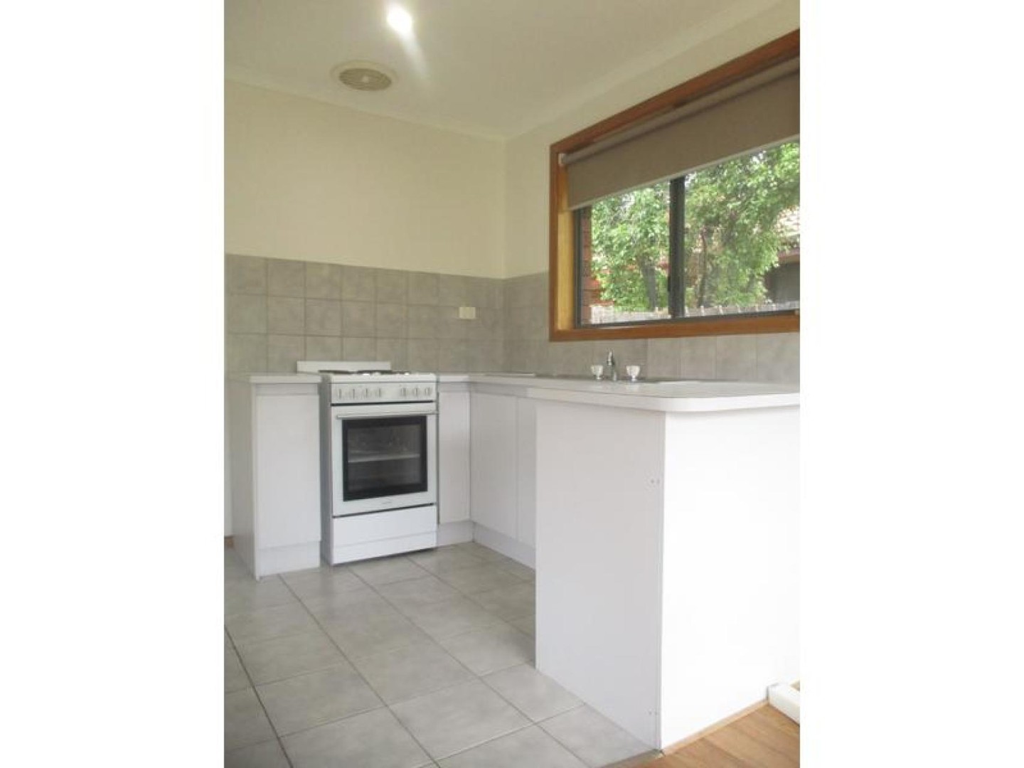 1/306 Centenary Avenue, Melton, VIC 3337, Melton - Thumbnail 4