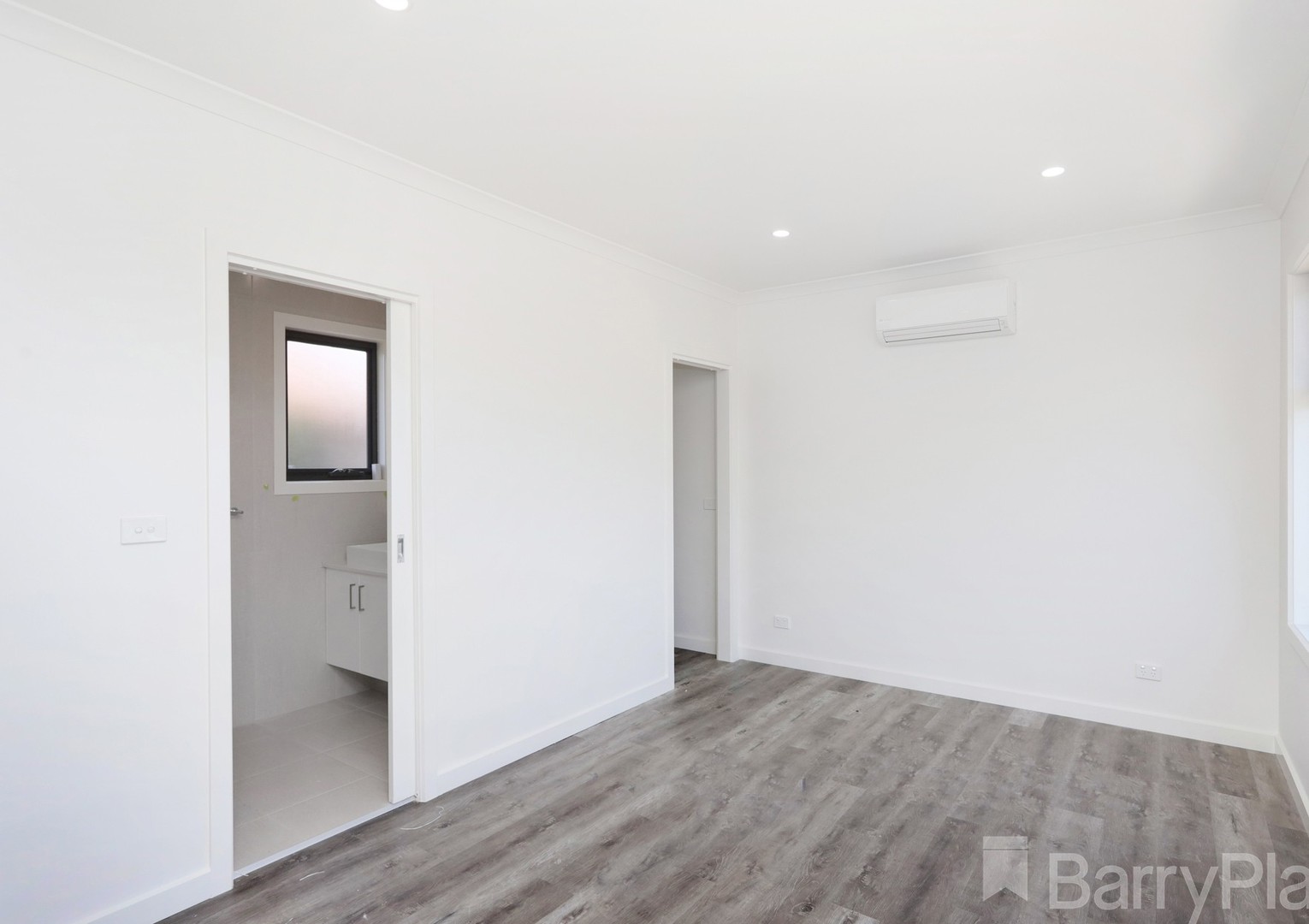 1/31 Dongola Road, West Footscray, VIC 3012, West Footscray - Thumbnail 4