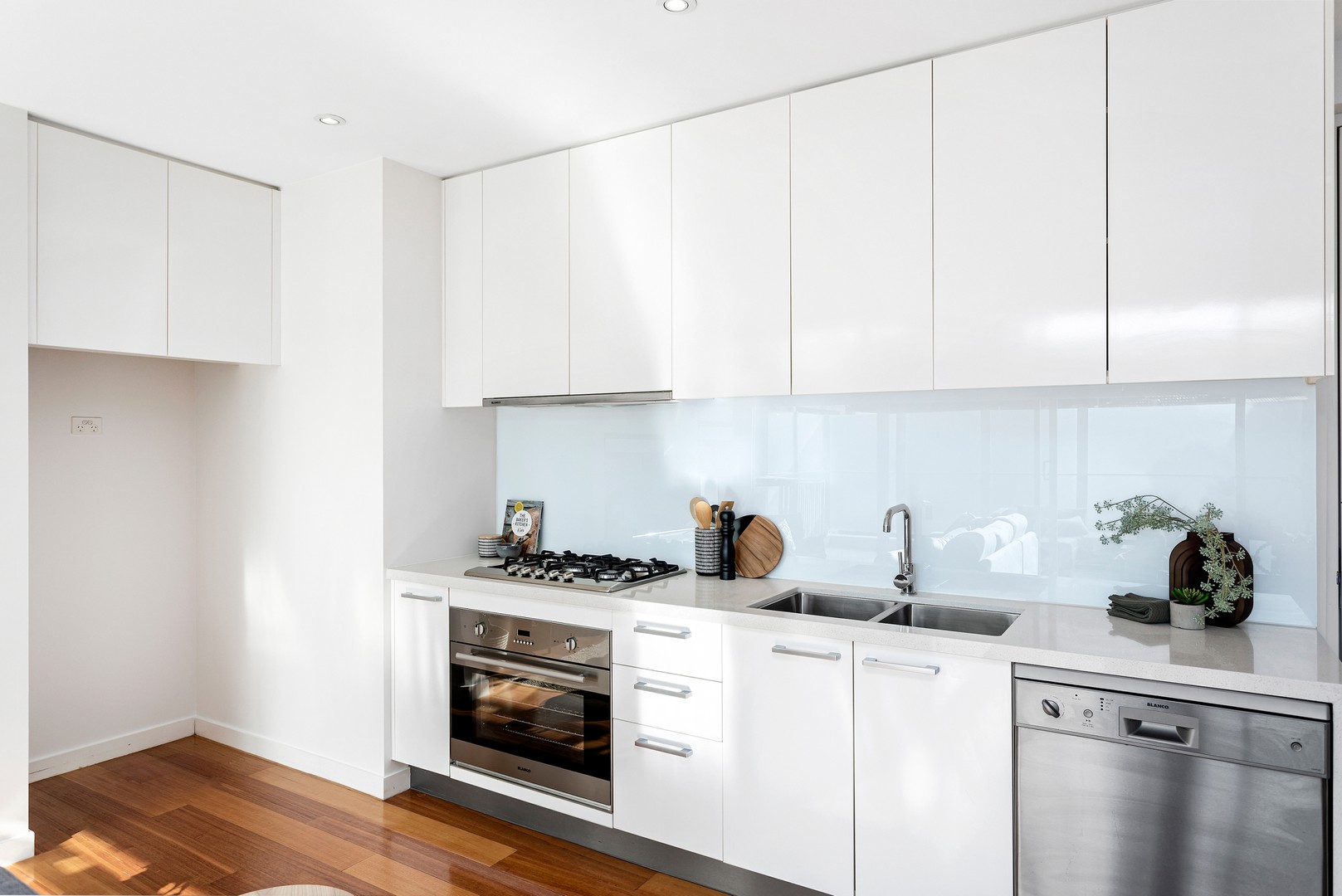 1/32 Napier Street, Essendon, VIC 3040, Essendon - Thumbnail 6