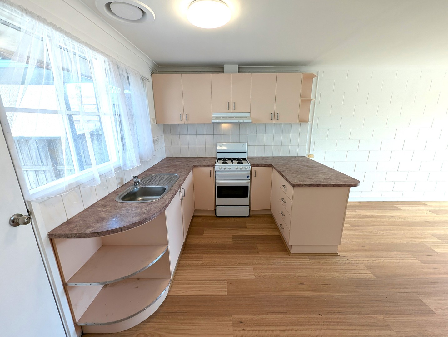 1/32 Westmoreland Street, St Albans Park, VIC 3219, St Albans Park - Thumbnail 2