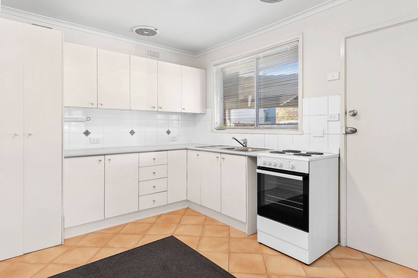 1/324 Main Street, Mornington, VIC 3931, Mornington - Thumbnail 3