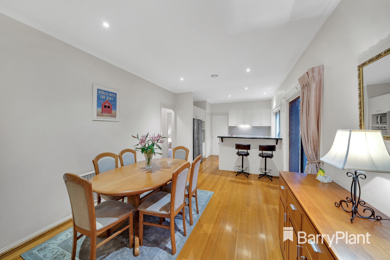 1/33 Sesame StreetMount Waverley, VIC 3149, Mount Waverley - Thumbnail 2