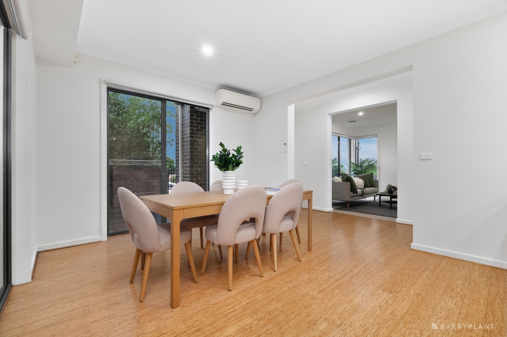 1/334 George Street, Doncaster, VIC 3108 - Thumbnail 2 - 04/03/2026
