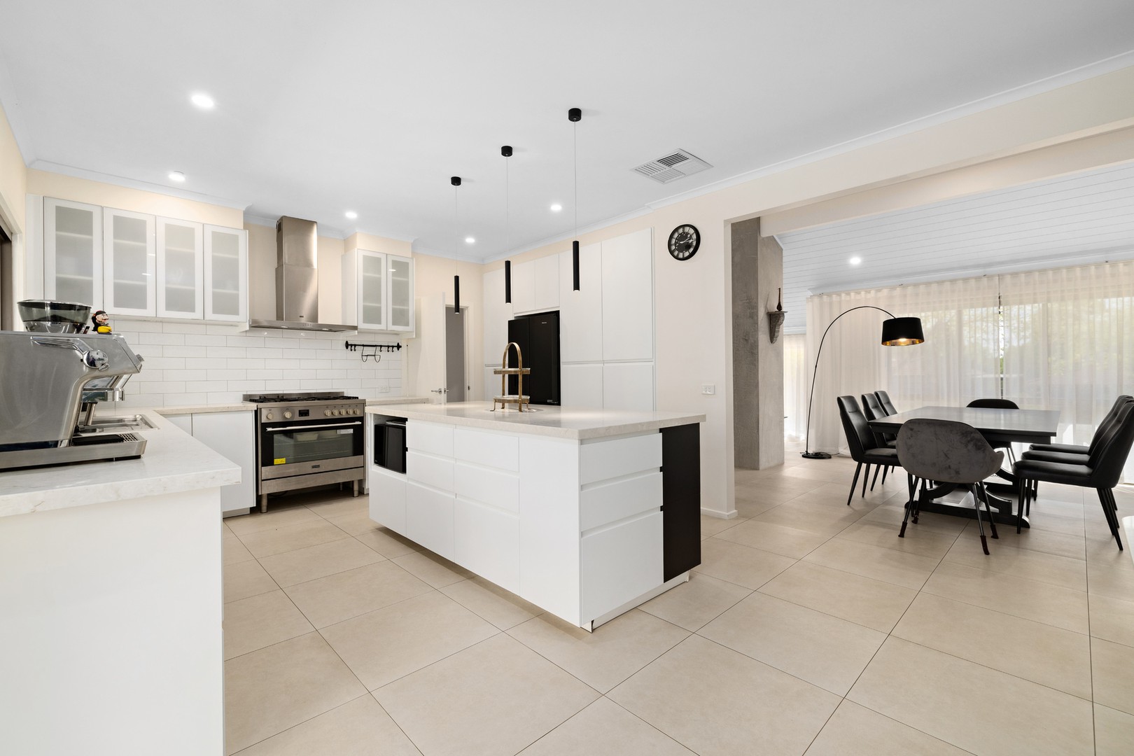 1/34 Murray Crescent, Rowville, VIC 3178 - Thumbnail 2 - 21/05/2025