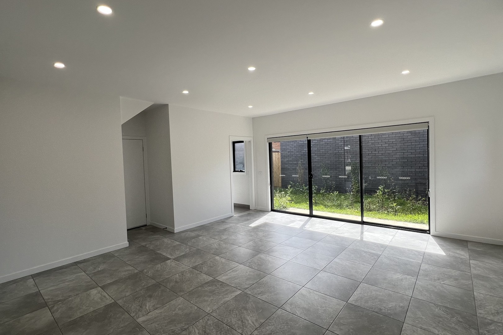 1/34 Storey Road, Reservoir, VIC 3073, Reservoir - Thumbnail 2