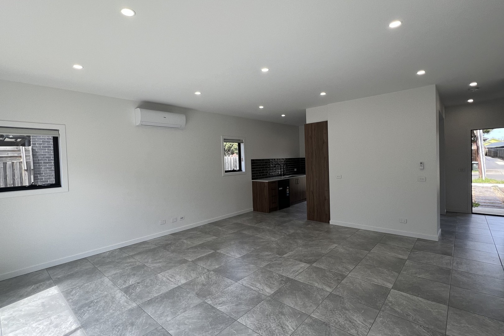 1/34 Storey Road, Reservoir, VIC 3073, Reservoir - Thumbnail 5