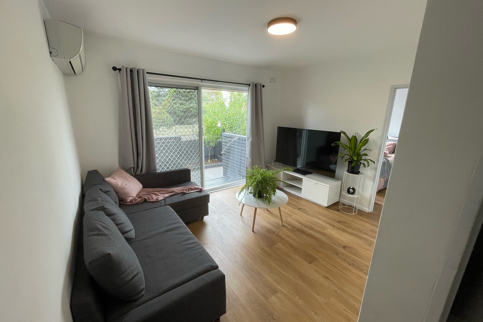 1/345 Moreland Road, Coburg, VIC 3058, Coburg - Thumbnail 2