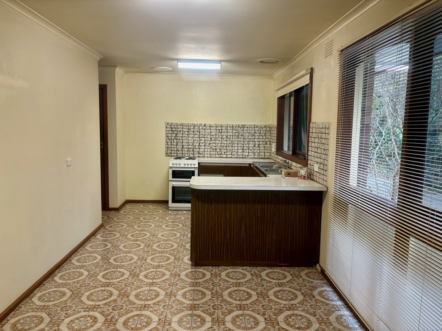 1/37 Brougham Street, Box Hill, VIC 3128, Box Hill - Thumbnail 4