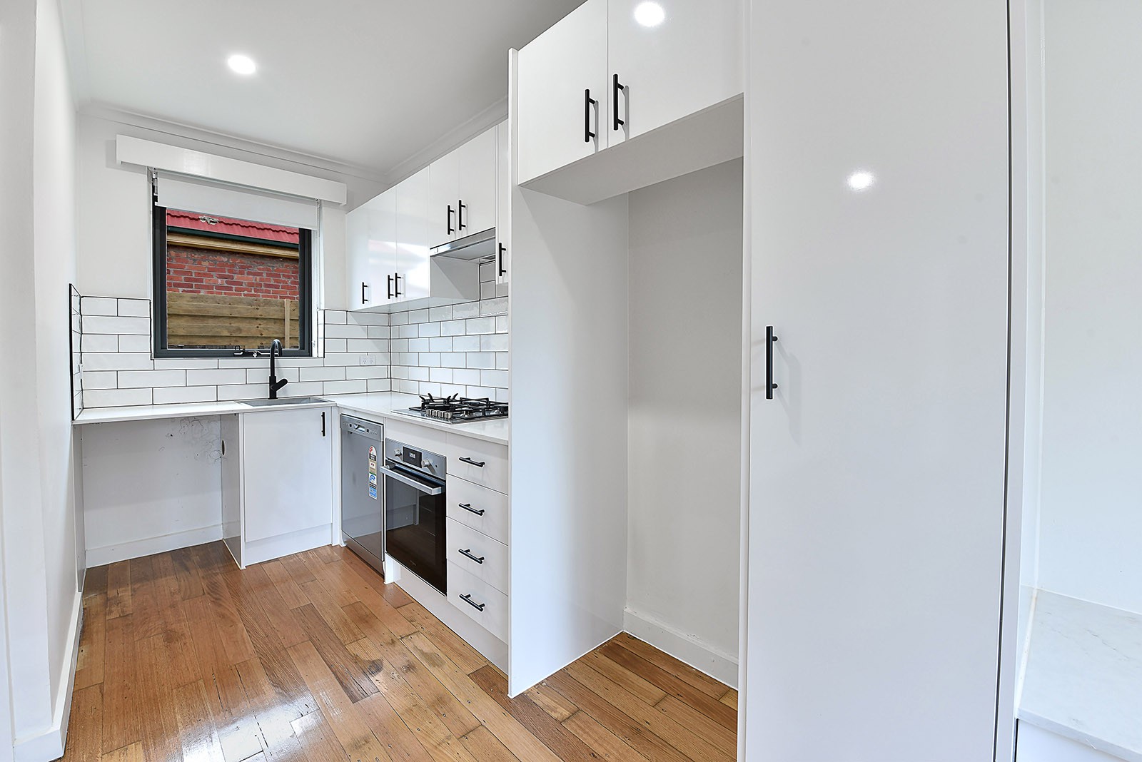 1/37 Grice Crescent, Essendon, VIC 3040, Essendon - Thumbnail 2