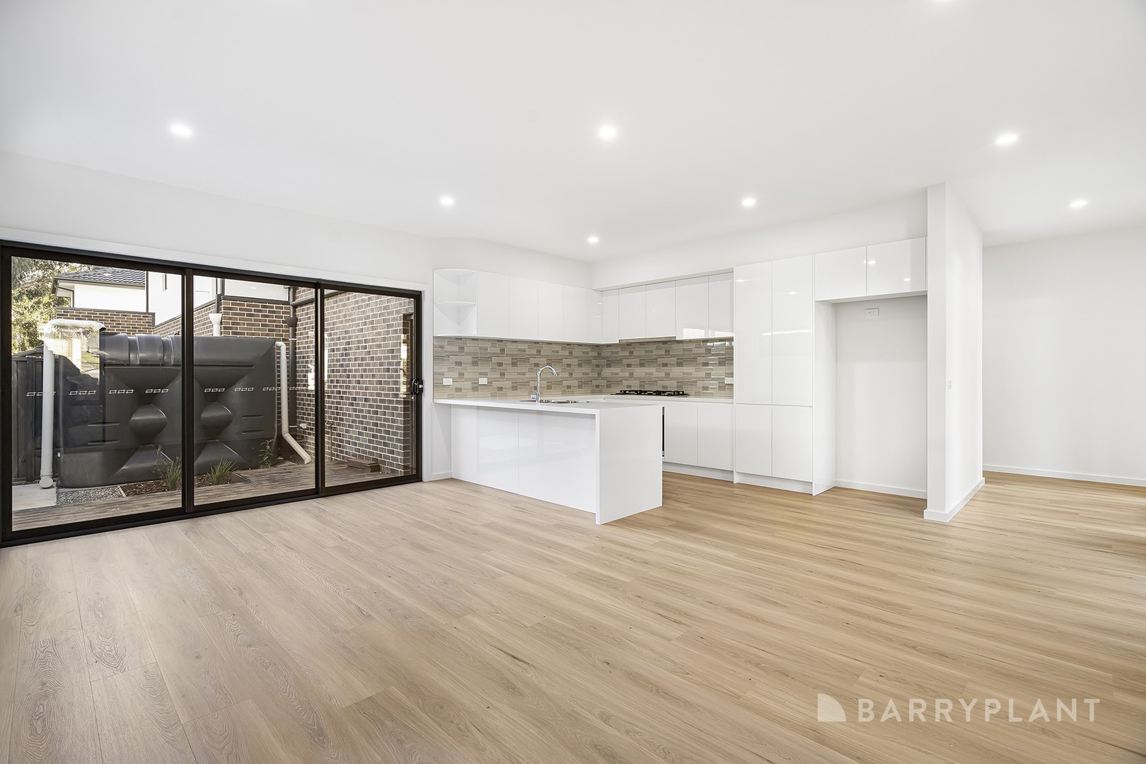 1/37 Terrigal Crescent, Kilsyth, VIC 3137, Kilsyth - Thumbnail 3