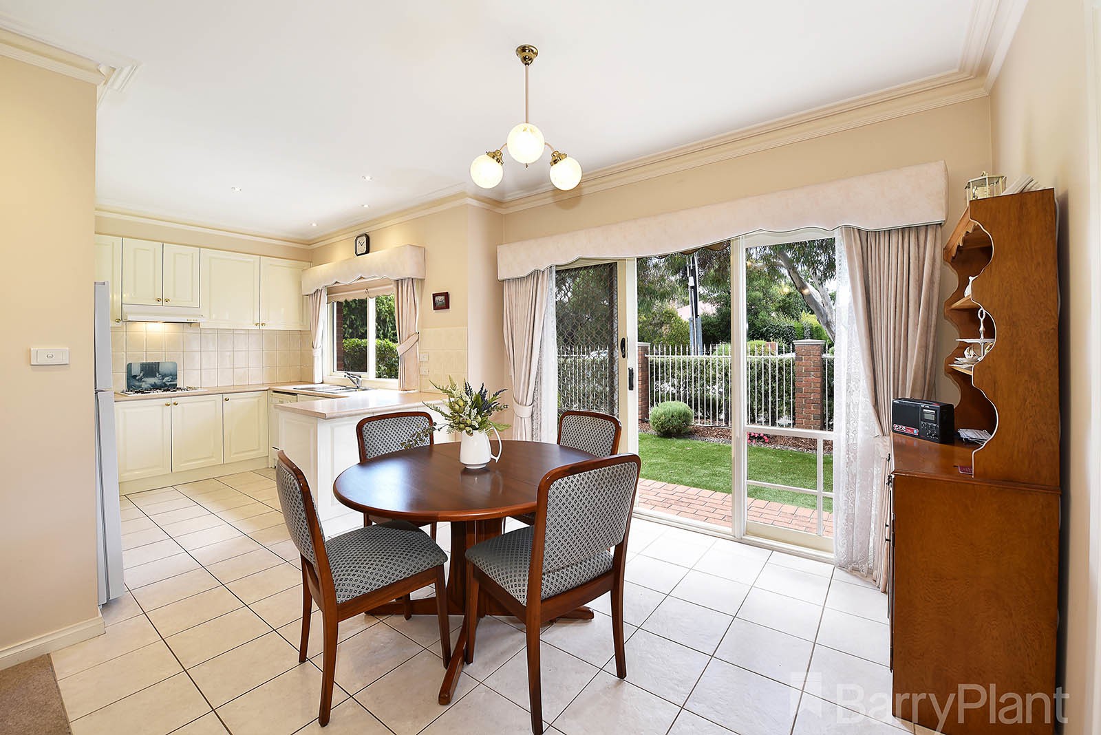 1/38 Irving StreetMount Waverley, VIC 3149, Mount Waverley - Thumbnail 3
