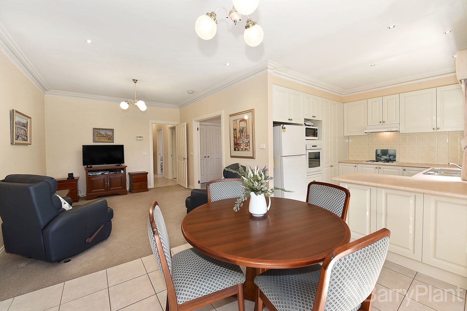 1/38 Irving StreetMount Waverley, VIC 3149, Mount Waverley - Thumbnail 4