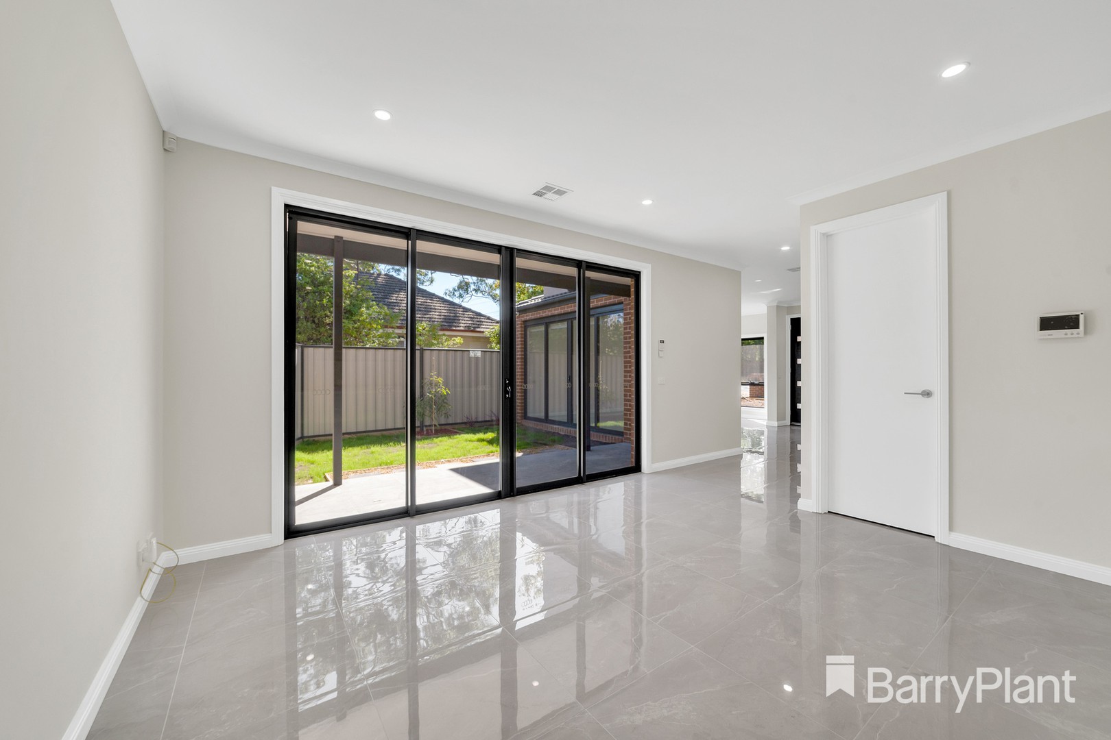 1/385 Stephensons Road, Mount Waverley, VIC 3149, Mount Waverley - Thumbnail 3