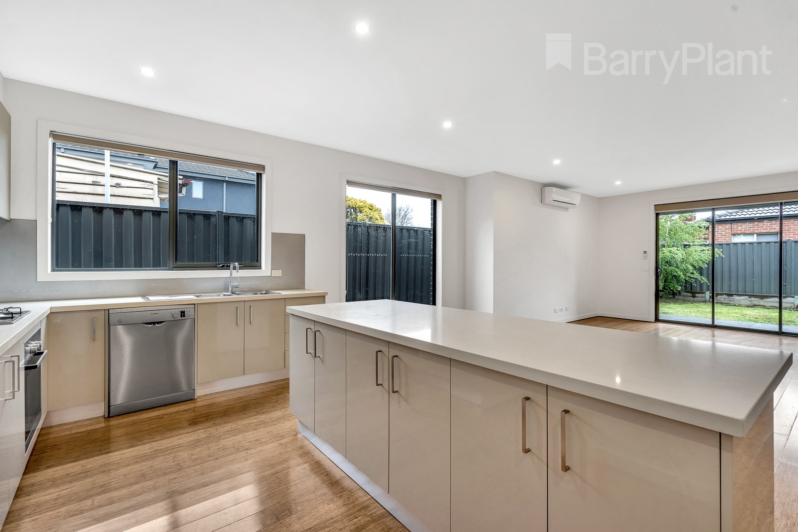 1/39 Arundel Avenue, Reservoir, VIC 3073, Reservoir - Thumbnail 4