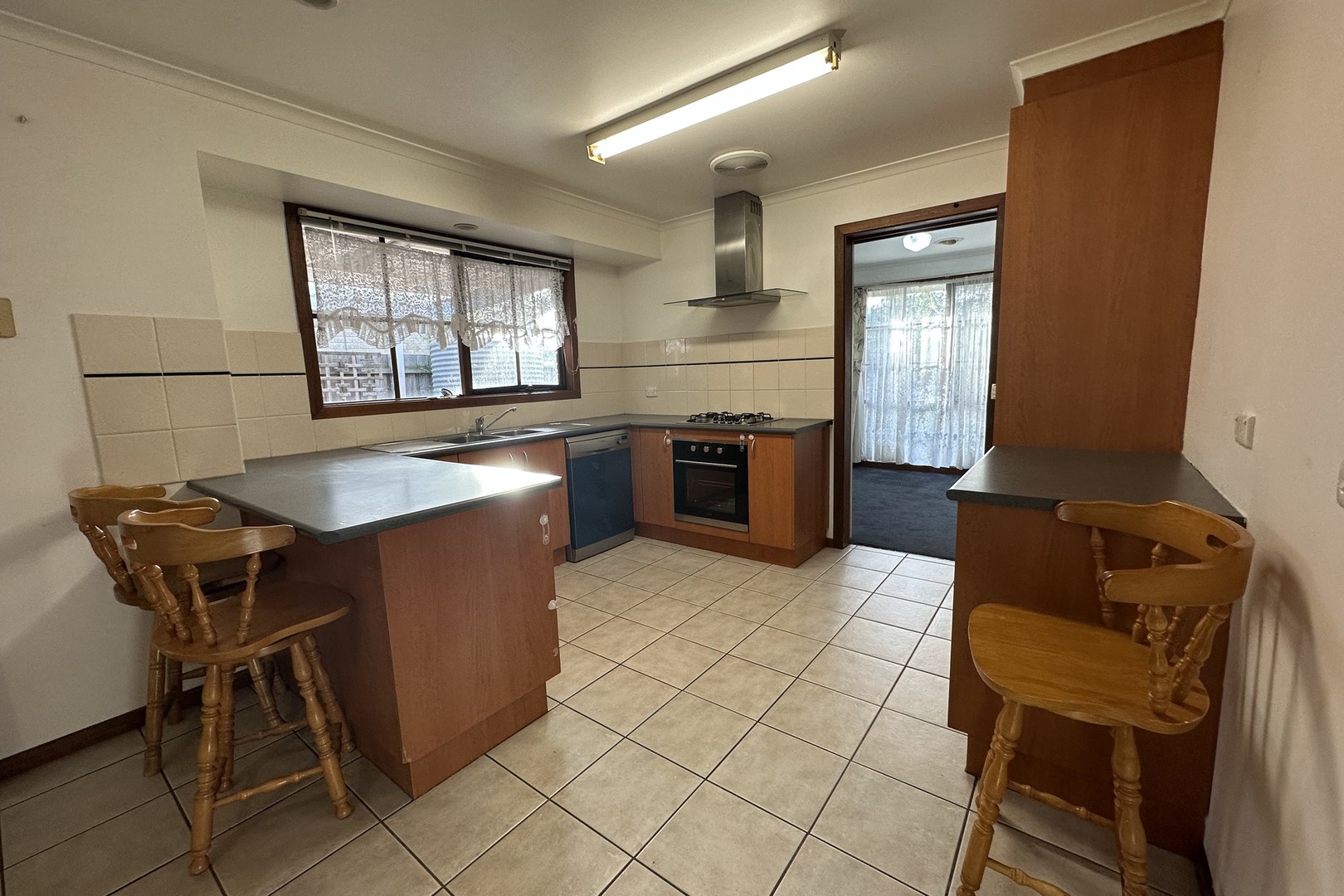 1/39 Carrington Street, Sydenham, VIC 3037, Sydenham - Thumbnail 3