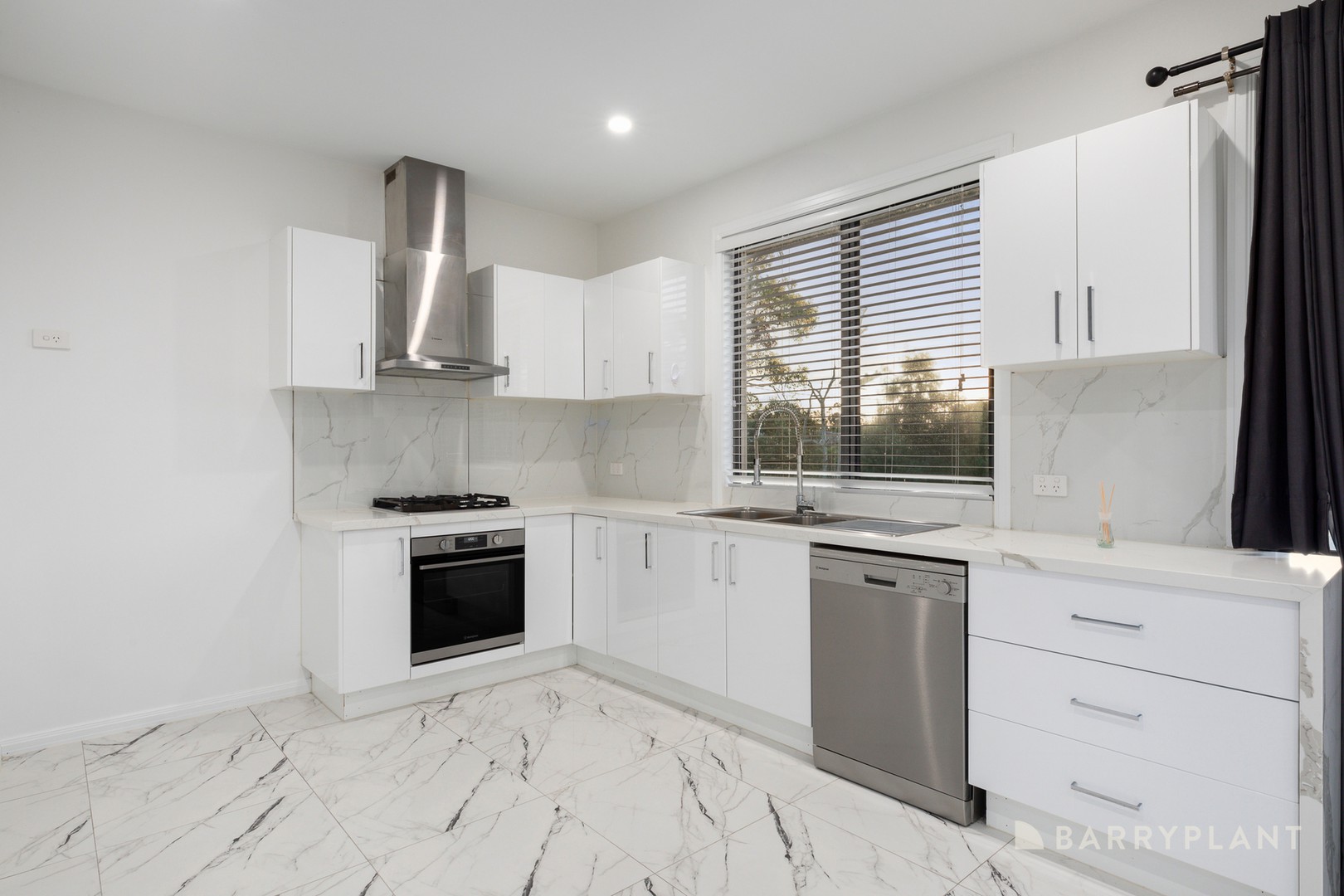 1/39 Liverpool Road, Kilsyth, VIC 3137, Kilsyth - Thumbnail 2
