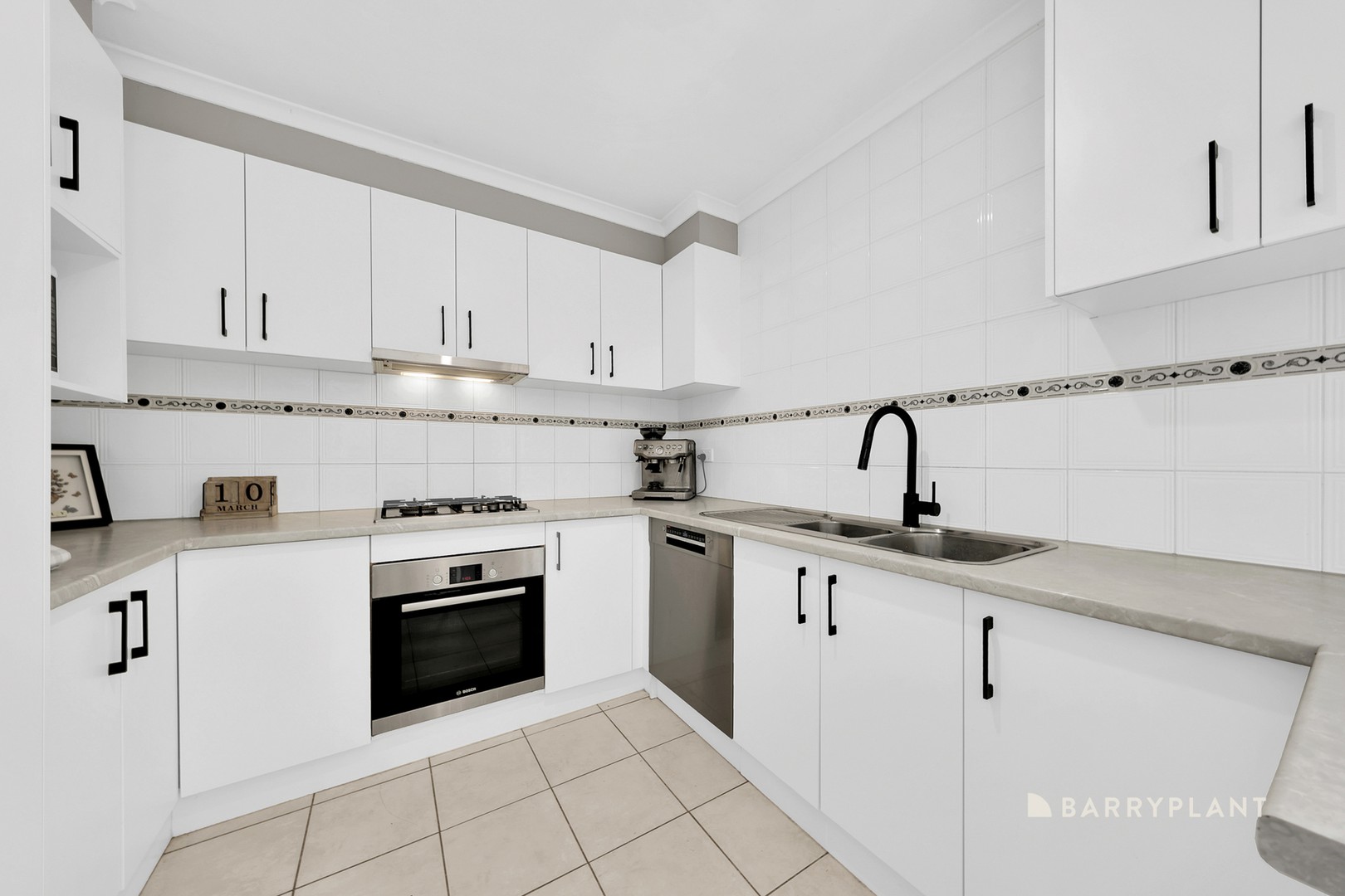 1/4 Capri Close, South Morang, VIC 3752, South Morang - Thumbnail 4
