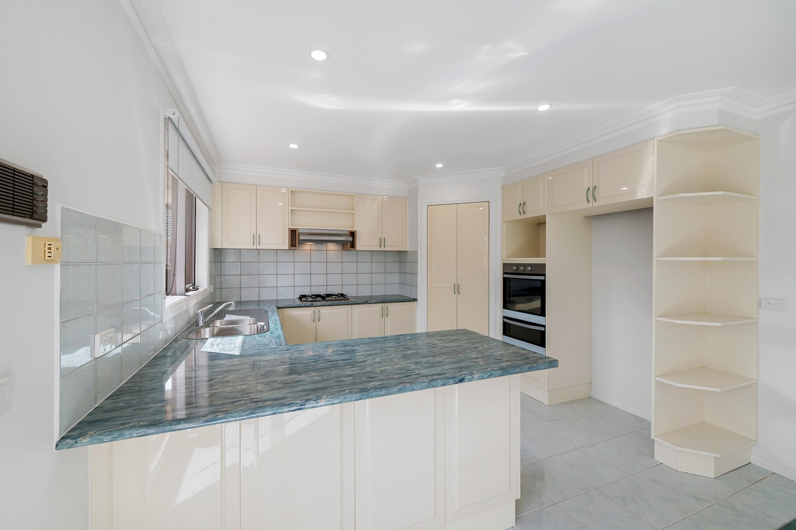 1/4 Delmar CourtTaylors Lakes, VIC 3038, Taylors Lakes - Thumbnail 5