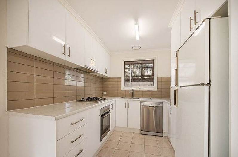 1/4 Hillgrove Close, Wheelers Hill, VIC 3150, Wheelers Hill - Thumbnail 5