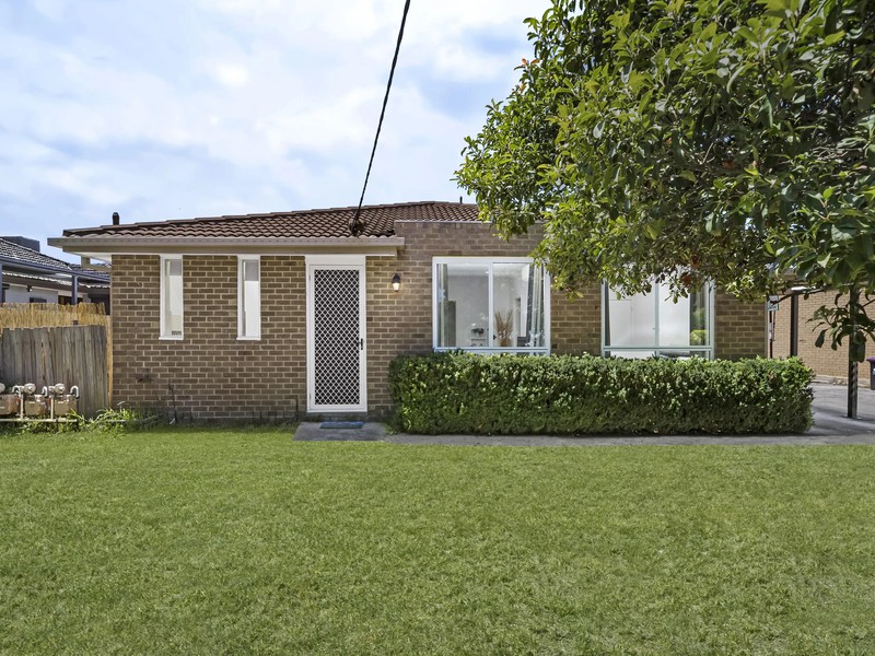 1/4 Hyde Street, Hadfield, VIC 3046 - Image - 09/10/2025